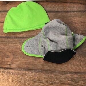 2 Kids Green and Gray Winter Hats